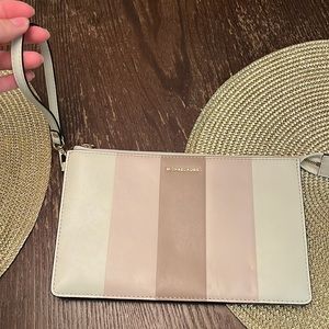 Michael Kors wristlet